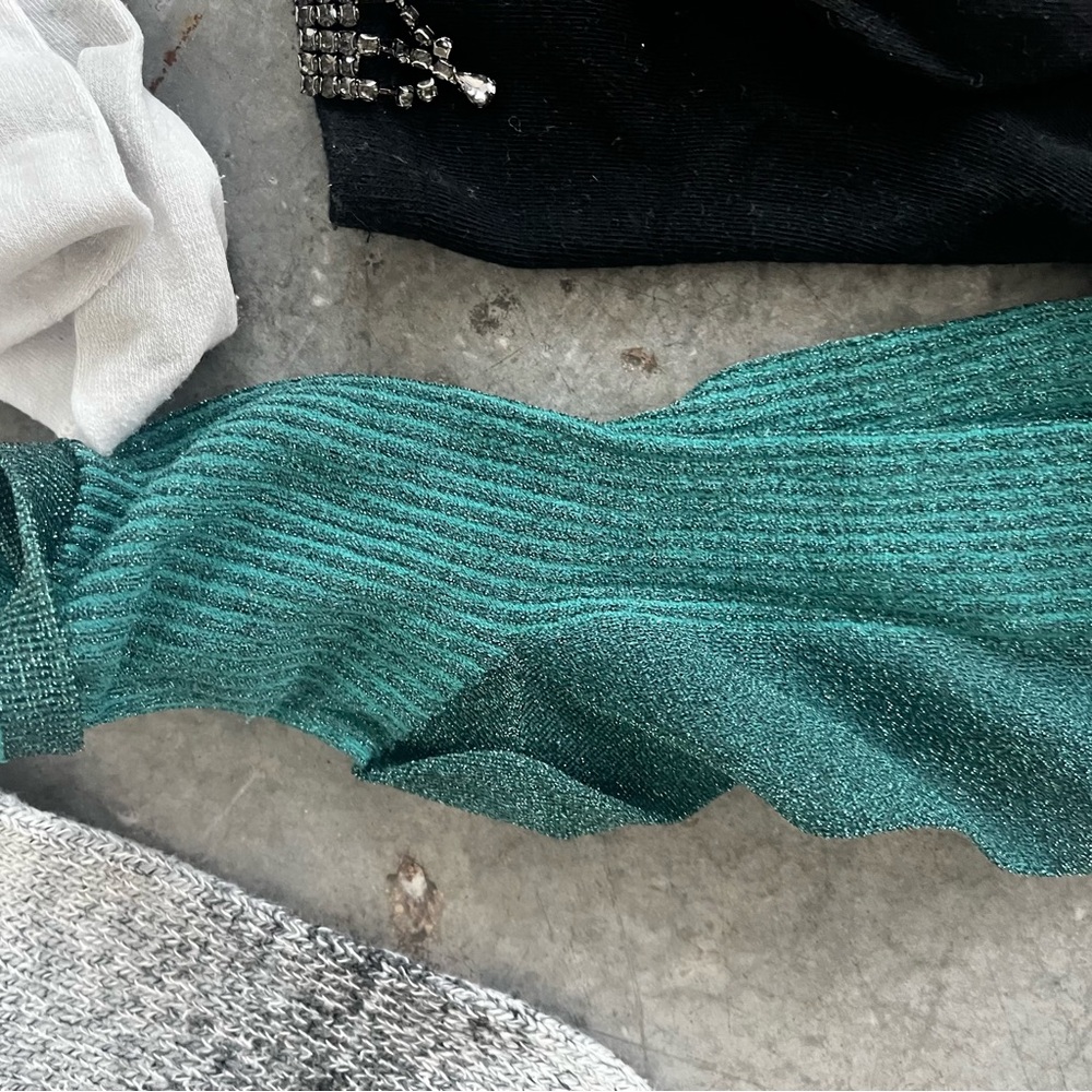 Assorted woMen's Socks Collection - Picture 4 of 7